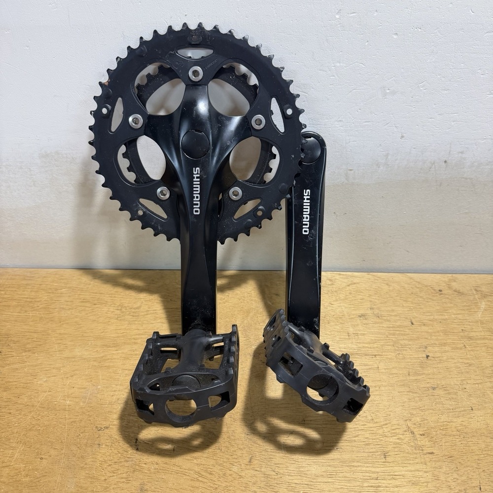 Shimano Claris FC-RS200 Crankset 170mm 8-Speed 46/34t 110 BCD Square Taper Black